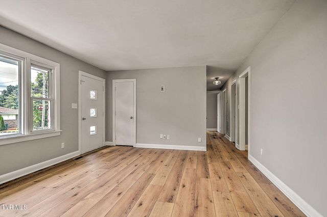 2155 Veda Drive, Bristol, VA 24201