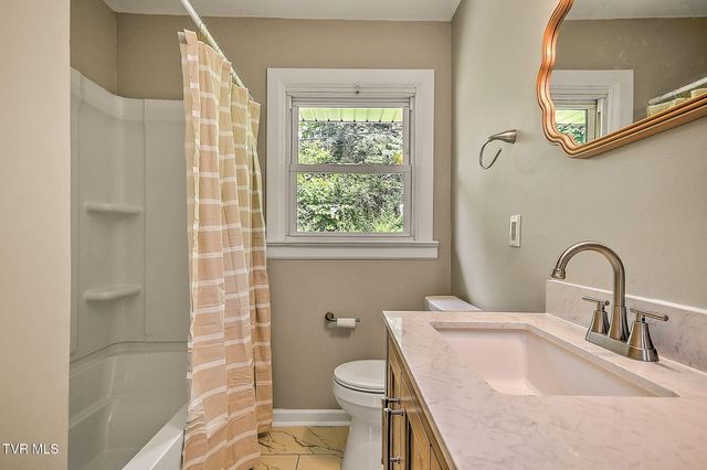 2155 Veda Drive, Bristol, VA 24201