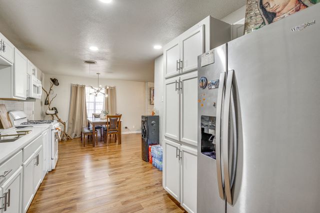 6200 Forest Hill Drive, Forest Hill, TX 76119