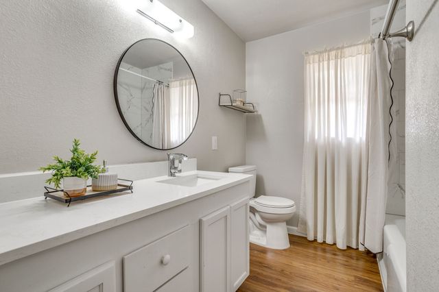 6200 Forest Hill Drive, Forest Hill, TX 76119