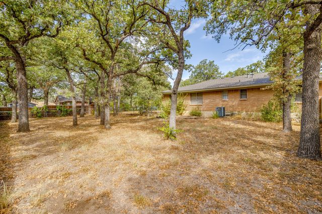 6200 Forest Hill Drive, Forest Hill, TX 76119