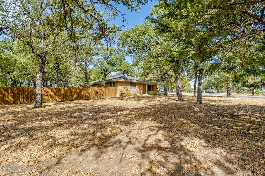 6200 Forest Hill Drive, Forest Hill, TX 76119 — photo 3