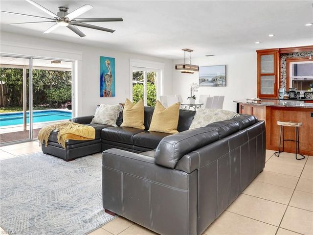 1268 Lake Shore DR, Naples, FL 34103