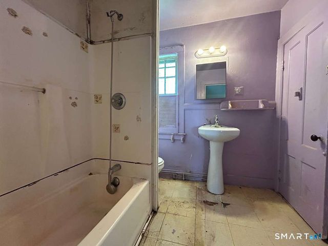 25 Morgan Court, Groton, CT 06340