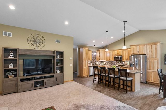 567 135th Street NW, Monticello, MN 55362