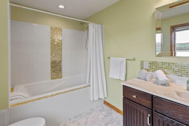 567 135th Street NW, Monticello, MN 55362