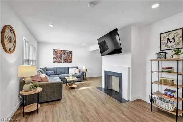 8318 Bauerdale Avenue, Parma, OH 44129