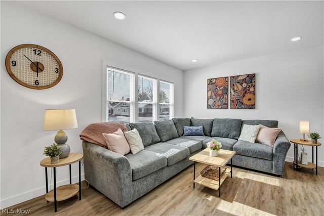 8318 Bauerdale Avenue, Parma, OH 44129