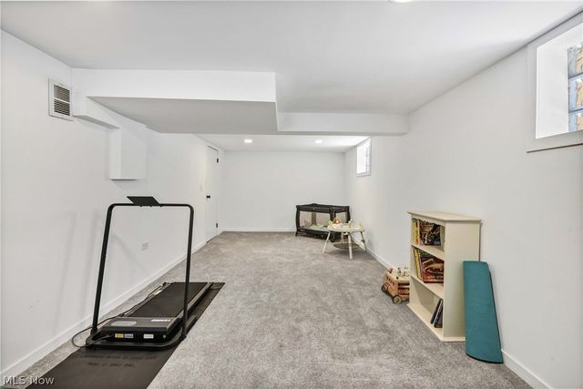 8318 Bauerdale Avenue, Parma, OH 44129