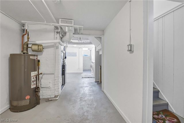 8318 Bauerdale Avenue, Parma, OH 44129