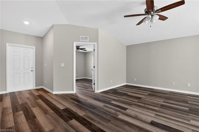 3603 21st ST SW, Lehigh Acres, FL 33976