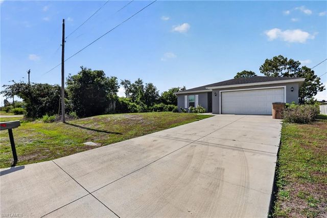 3603 21st ST SW, Lehigh Acres, FL 33976