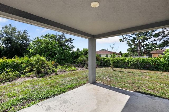 3603 21st ST SW, Lehigh Acres, FL 33976