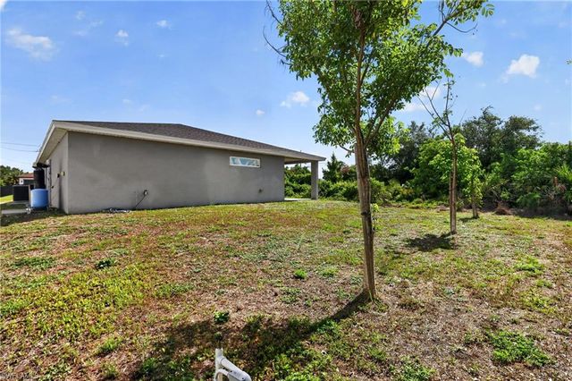 3603 21st ST SW, Lehigh Acres, FL 33976