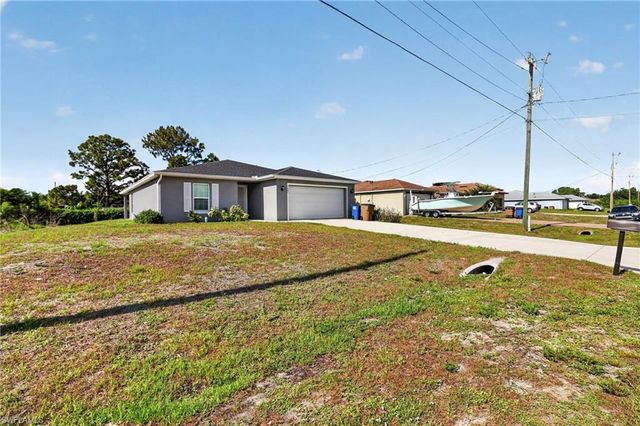 3603 21st ST SW, Lehigh Acres, FL 33976