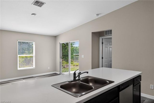 3603 21st ST SW, Lehigh Acres, FL 33976