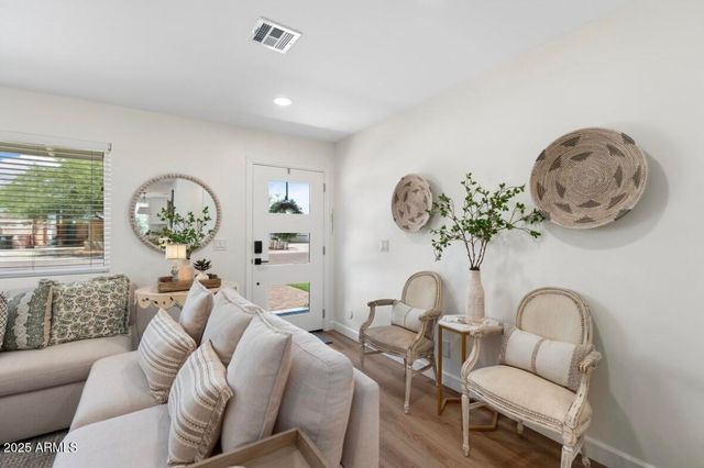 7431 E Taylor Street, Scottsdale, AZ 85257