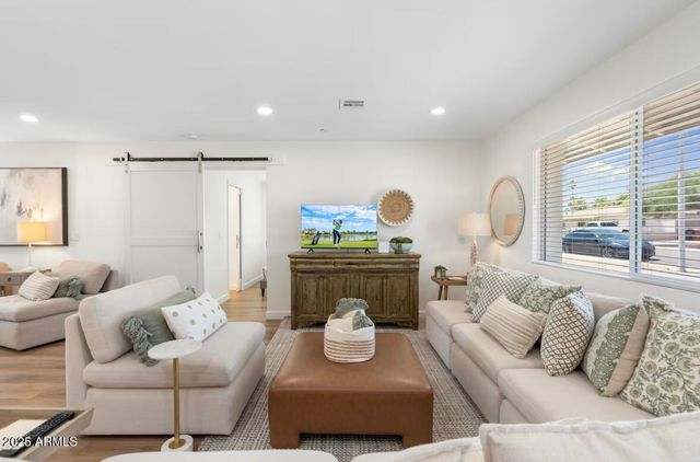 7431 E Taylor Street, Scottsdale, AZ 85257