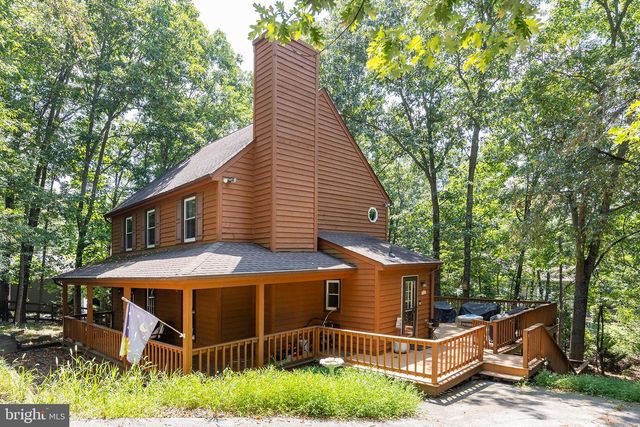 334 OVERLOOK DR, Cross Junction, VA 22625