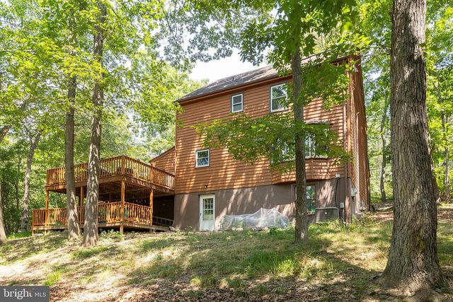 334 OVERLOOK DR, Cross Junction, VA 22625