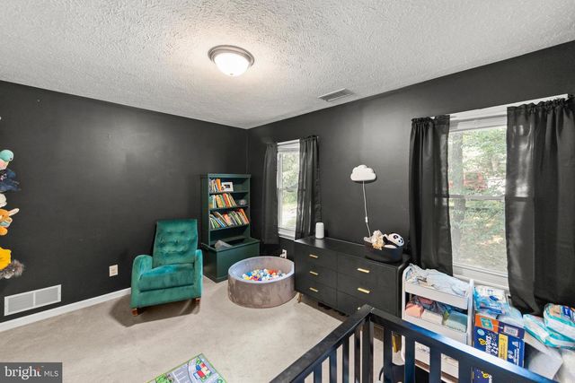 334 OVERLOOK DR, Cross Junction, VA 22625