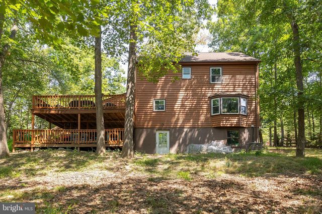 334 OVERLOOK DR, Cross Junction, VA 22625