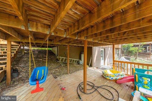 334 OVERLOOK DR, Cross Junction, VA 22625