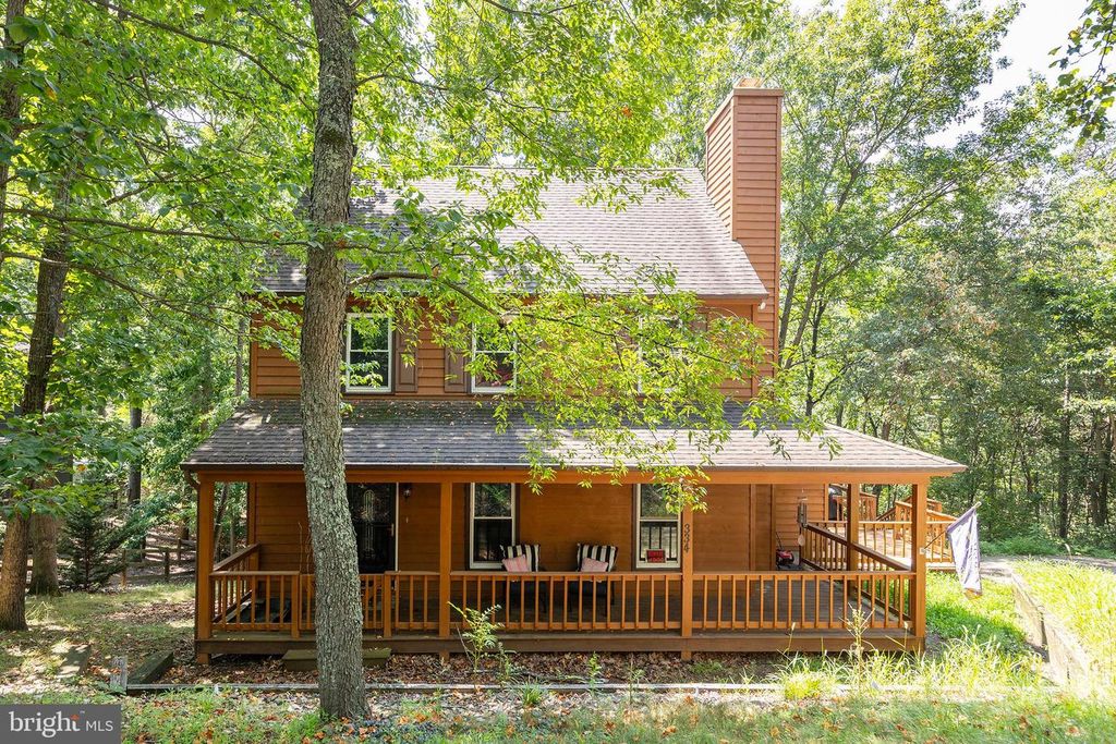 334 OVERLOOK DR, Cross Junction, VA 22625