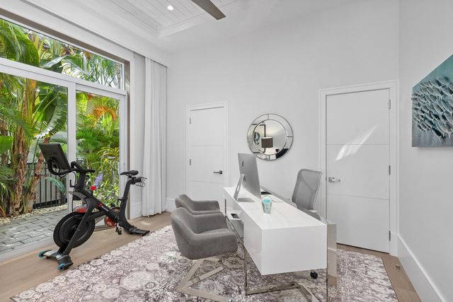 863 Enfield Street, Boca Raton, FL 33487