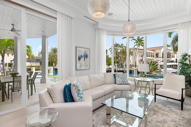 863 Enfield Street, Boca Raton, FL 33487