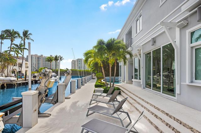 863 Enfield Street, Boca Raton, FL 33487