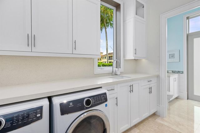 863 Enfield Street, Boca Raton, FL 33487