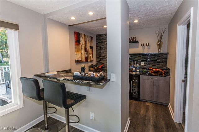 2430 Rockside Road, Seven Hills, OH 44131