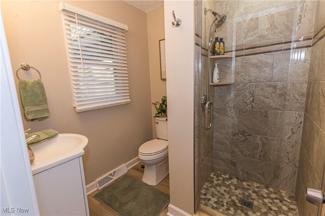 2430 Rockside Road, Seven Hills, OH 44131