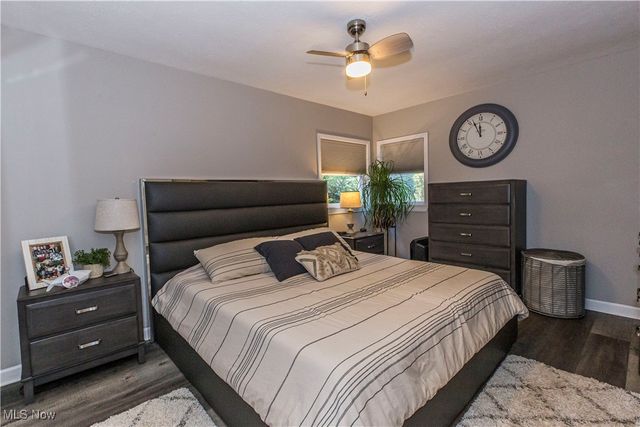 2430 Rockside Road, Seven Hills, OH 44131