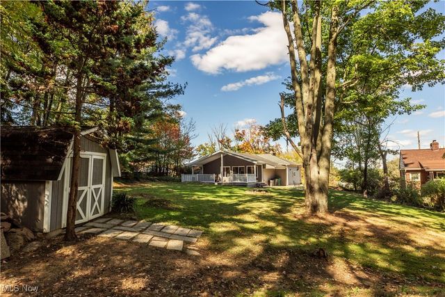 2430 Rockside Road, Seven Hills, OH 44131