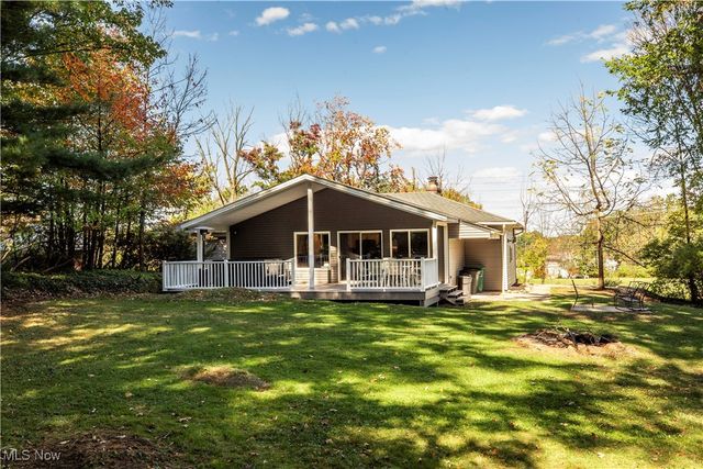 2430 Rockside Road, Seven Hills, OH 44131