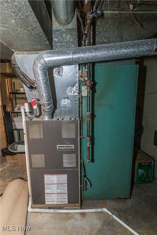 2430 Rockside Road, Seven Hills, OH 44131