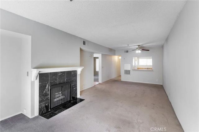 2915 Montrose Avenue 430, Glendale, CA 91214