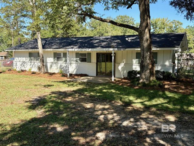1701 Auburn Avenue, Bay Minette, AL 36507