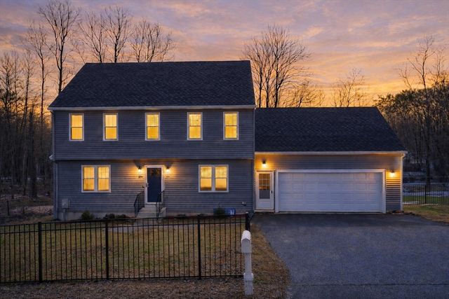 129 Quinapoxet Street, Holden, MA 01522