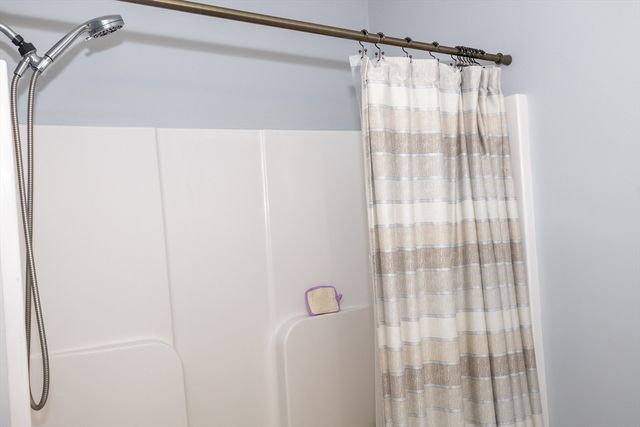 129 Quinapoxet Street, Holden, MA 01522