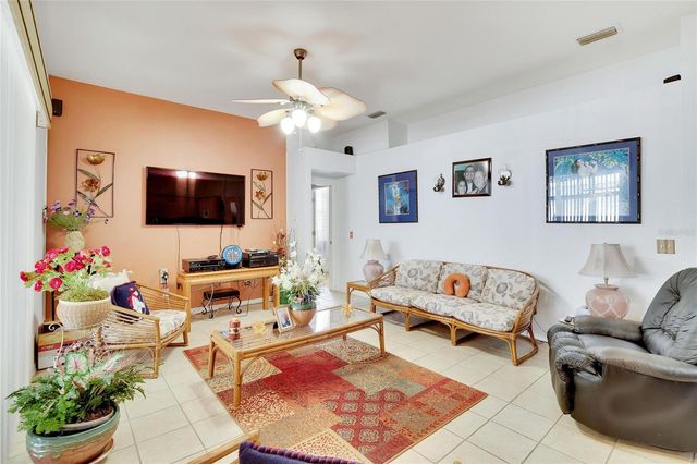 813 INNERGARY PLACE, Valrico, FL 33594