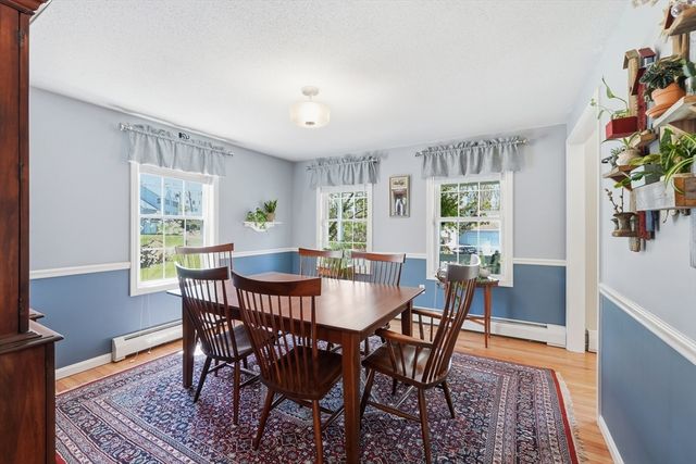 10 Horseshoe Lane, Clinton, MA 01510