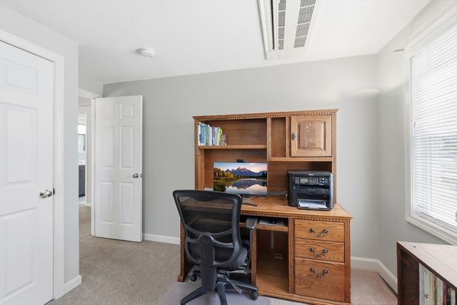 10 Horseshoe Lane, Clinton, MA 01510
