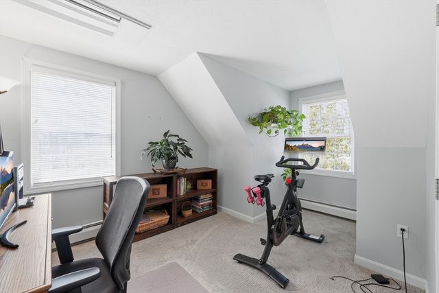 10 Horseshoe Lane, Clinton, MA 01510