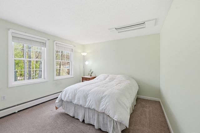 10 Horseshoe Lane, Clinton, MA 01510