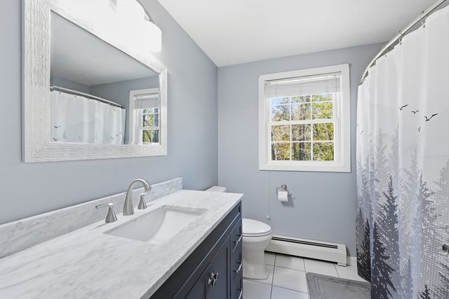 10 Horseshoe Lane, Clinton, MA 01510