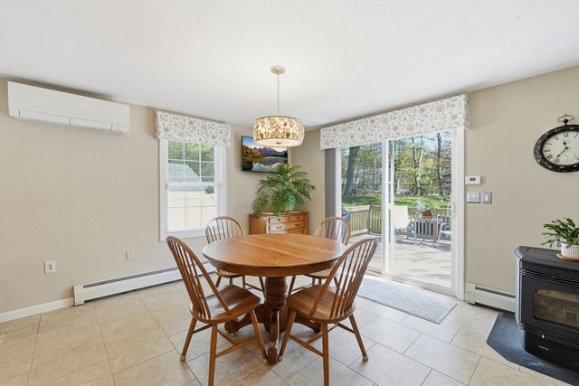 10 Horseshoe Lane, Clinton, MA 01510