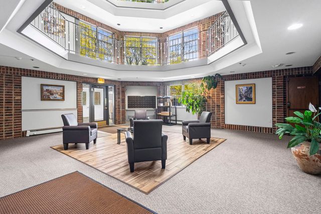 540 Biesterfield Road B314, Elk Grove Village, IL 60007
